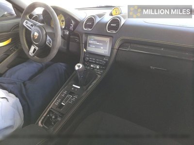 PORSCHE 718 SPYDER - 3