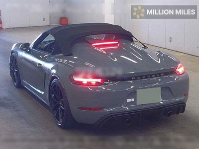 PORSCHE 718 SPYDER - 2
