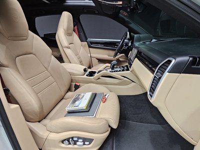 PORSCHE CAYENNE - 10