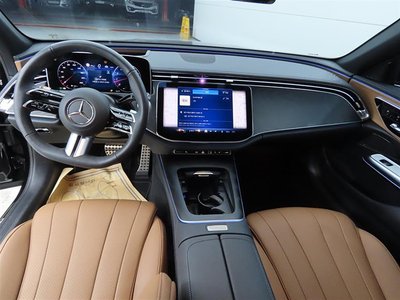2025 Mercedes-BENZ E-CLASS — фото 5