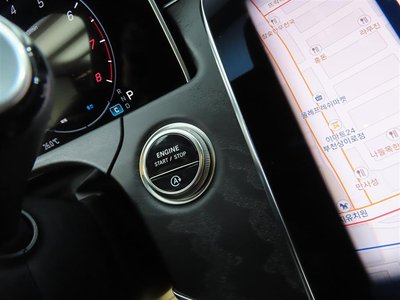 2025 Mercedes-BENZ E-CLASS — миниатюра 12