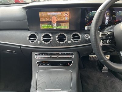 MERCEDES-BENZ E-CLASS - 7