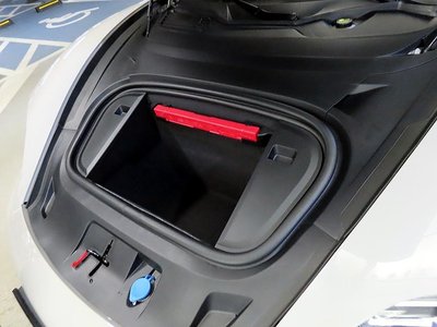 2024 Porsche TAYCAN photo 7