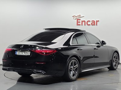 2023 Mercedes-BENZ S-CLASS photo 3