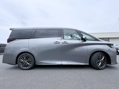 TOYOTA VELLFIRE - 4
