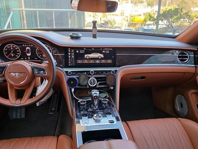 BENTLEY FLYING SPUR - 8