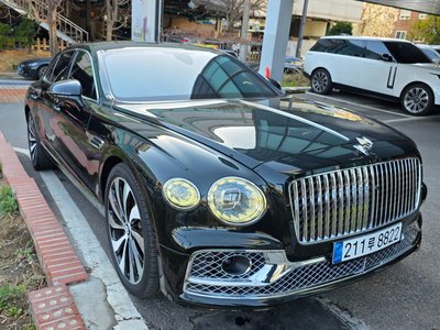 BENTLEY FLYING SPUR - 1