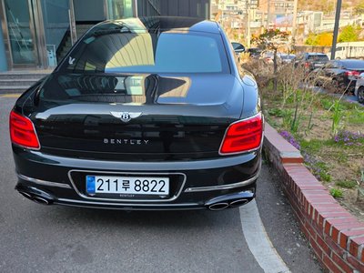 BENTLEY FLYING SPUR - 2