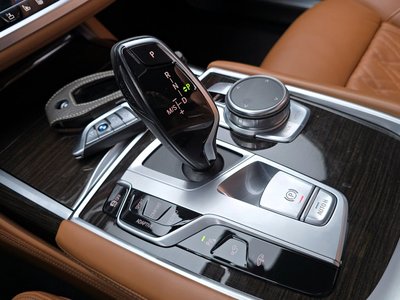 BMW 7 SERIES - 9