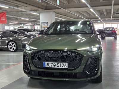AUDI Q5 - 1