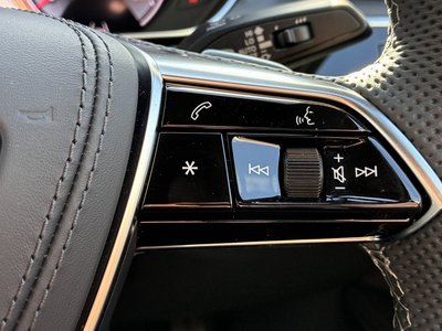 2025 AUDI A8 — миниатюра 24