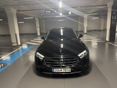 MERCEDES-BENZ E-CLASS - 2