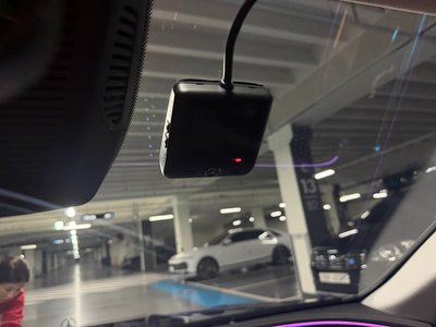 MERCEDES-BENZ E-CLASS - 9