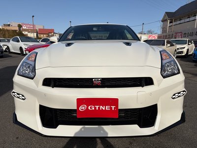 NISSAN GT-R - 2