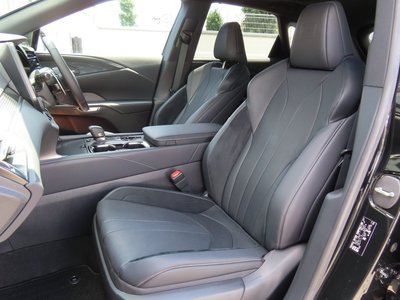 2025 Lexus RX — миниатюра 13
