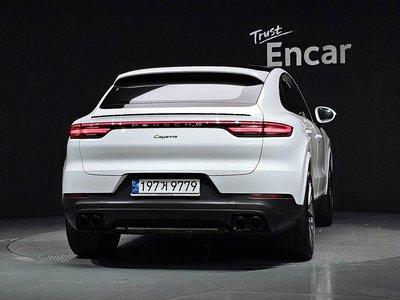2022 Porsche CAYENNE — фото 4