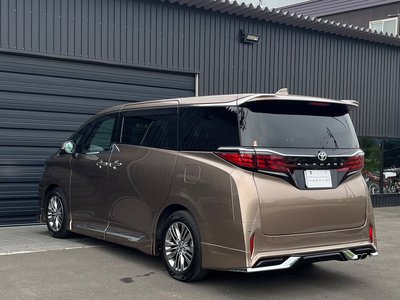 2024 TOYOTA ALPHARD photo 8