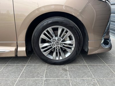 2024 TOYOTA ALPHARD photo 10