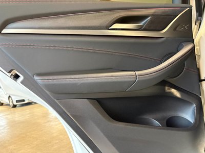 صورة مصغرة 34 لـ 2022 BMW X4
