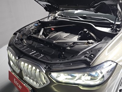 2022 BMW X6 photo 7