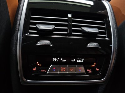2022 BMW X6 thumbnail 25