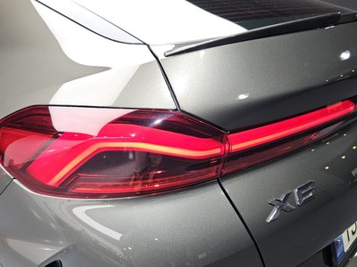 2022 BMW X6 photo 10