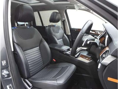 MERCEDES-BENZ GLS - 7