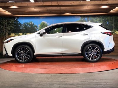 صورة مصغرة 32 لـ 2023 Lexus NX