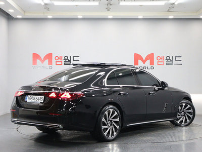 MERCEDES-BENZ E-CLASS - 4