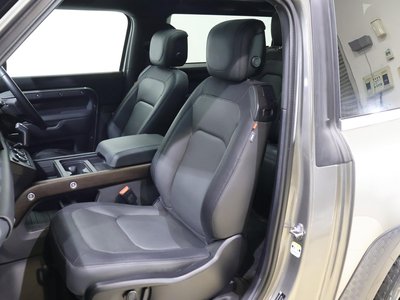 LAND ROVER DEFENDER - 3