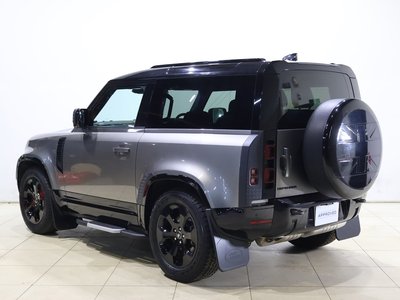 LAND ROVER DEFENDER - 2