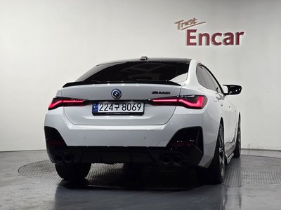 2024 BMW 4 SERIES photo 4