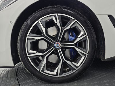 2024 BMW 4 SERIES photo 6