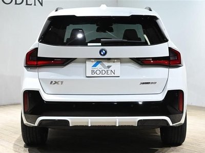 BMW IX1 - 6