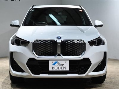 BMW IX1 - 2