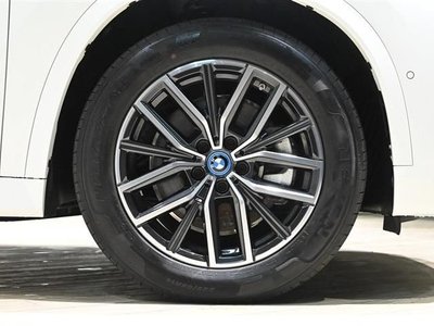BMW IX1 - 9