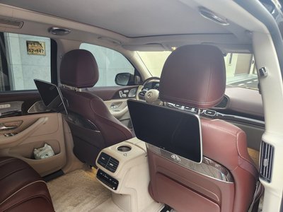 MERCEDES-BENZ GLS - 7