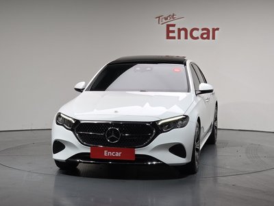 MERCEDES-BENZ E-CLASS - 2