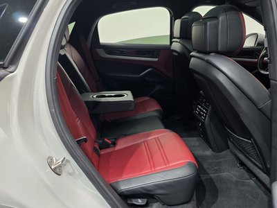 صورة مصغرة 12 لـ 2024 Porsche CAYENNE