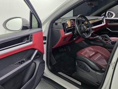 2024 Porsche CAYENNE 照片 10