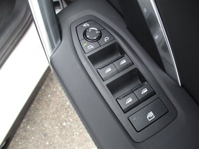صورة مصغرة 24 لـ 2025 BMW X1