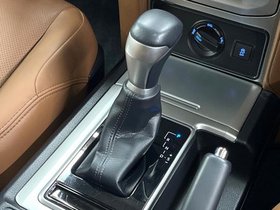 2022 Toyota LAND CRUISER PRADO — миниатюра 24