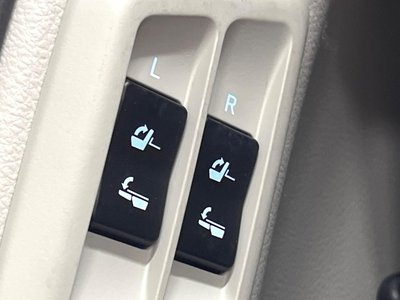 2022 Toyota LAND CRUISER PRADO — миниатюра 43