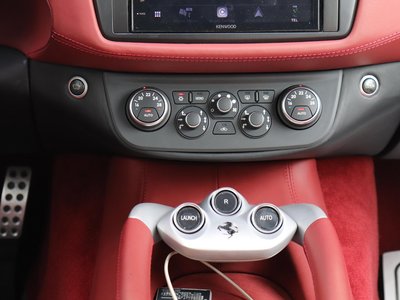 2013 Ferrari FF — миниатюра 21