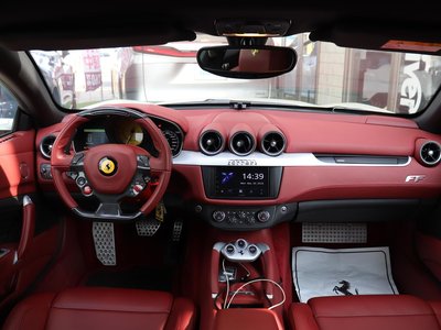FERRARI FF - 2