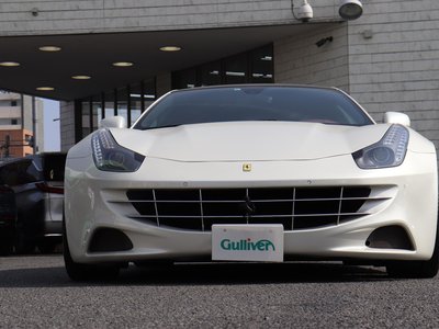 FERRARI FF - 7