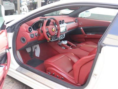 2013 Ferrari FF — миниатюра 15