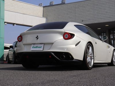 FERRARI FF - 9