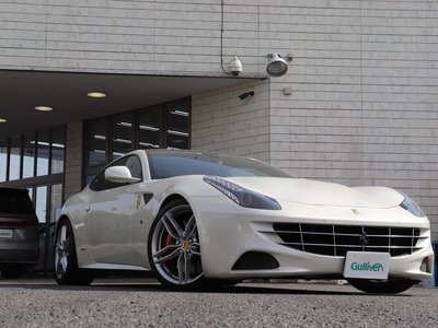 FERRARI FF - 10