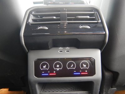 2025 BMW M5 缩略图 58